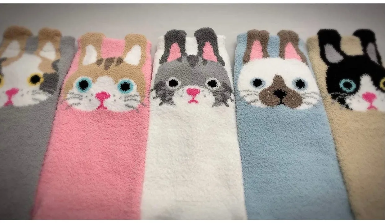 Cute Cozy Warm | Women Teen Girls | Crew Socks | 5 Pairs | (Kitten)