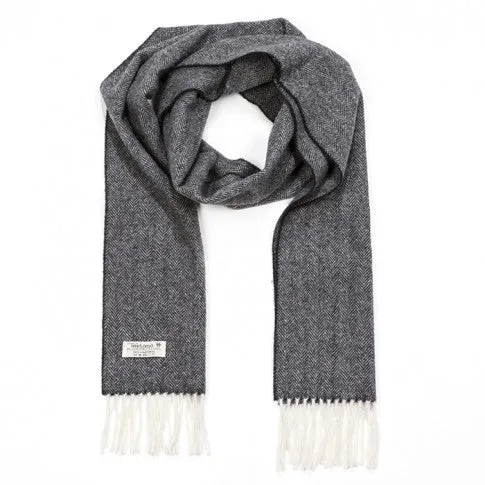 John Hanly Lambswool Scarf | Charcoal Herringbone