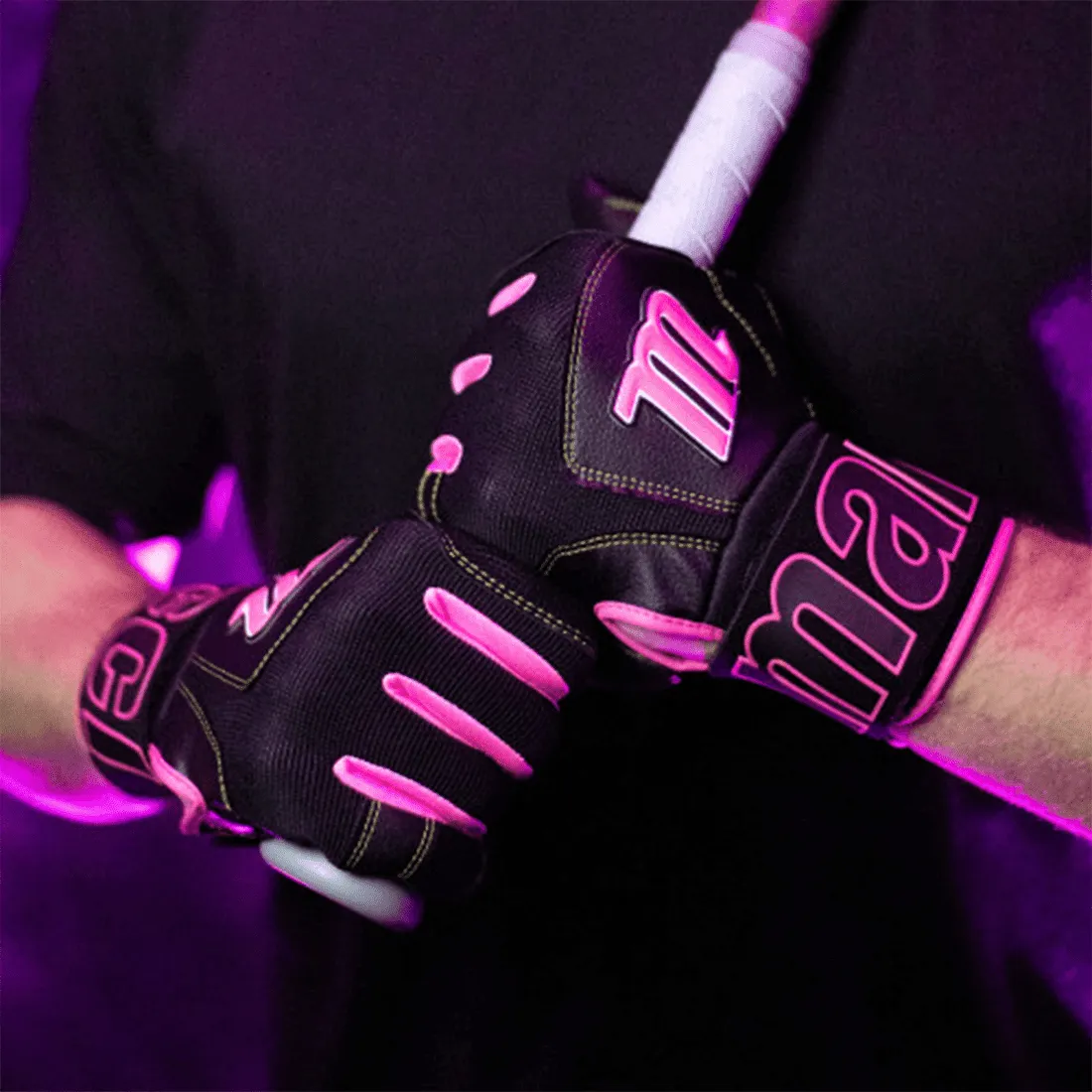 Marucci Blacksmith v2 Batting Gloves (Multiple Colors):MBG2BKSM